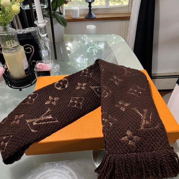 Authentic LOUIS VUITTON LV Winter Muffler Logo Mania Monogram Wool Silk Brown - Picture 5 of 9